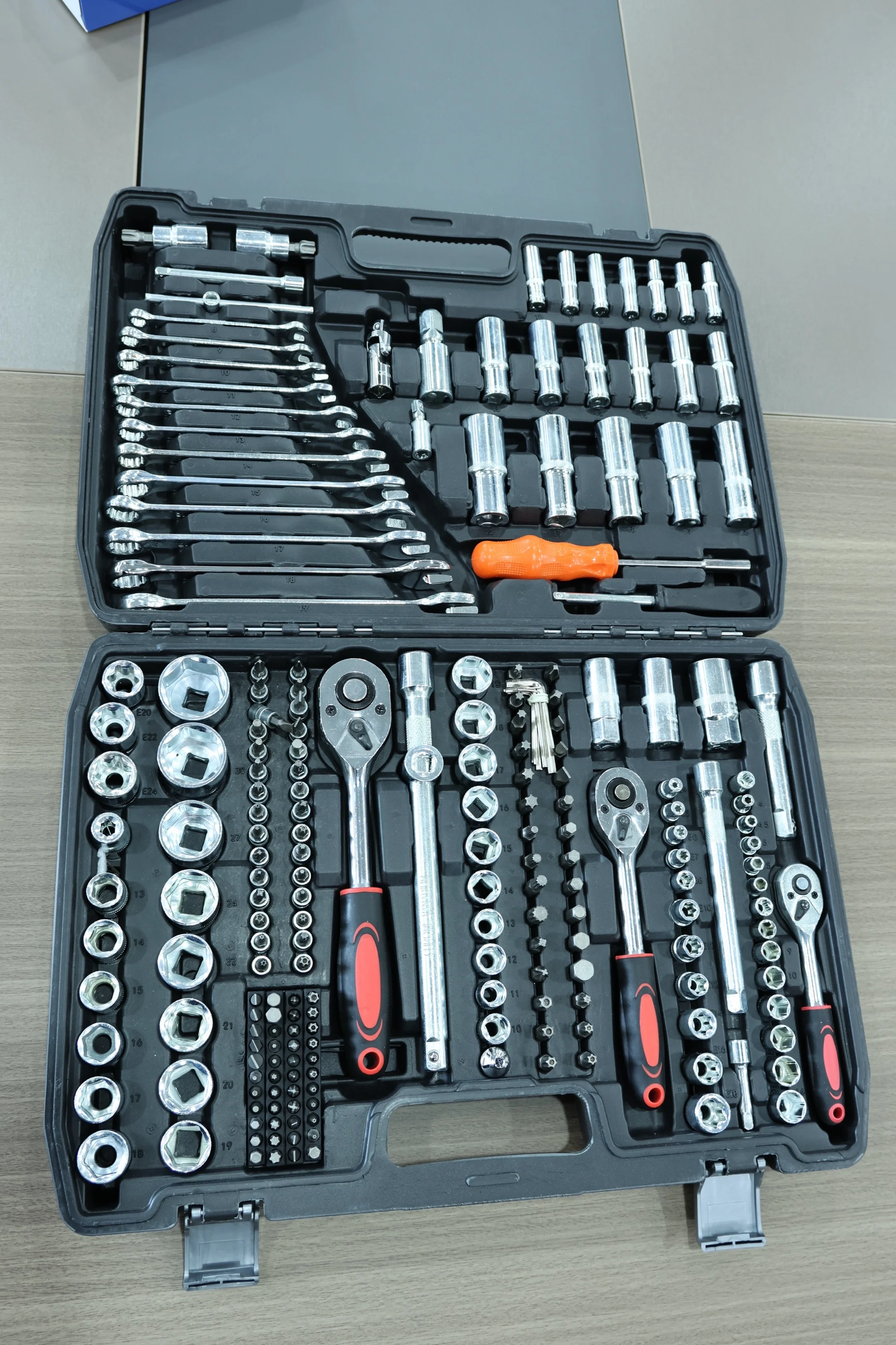 216 Pcs Professional Vehicle Socket Set 1/4 3/8 1/2