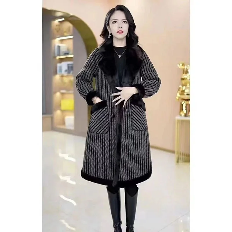 

Autumn Winter Loose Plush Thick Woolen Coat For Women Korean Casual Add Velvet Warm Plaid Wool Overcoat Female Long ParkasJacket