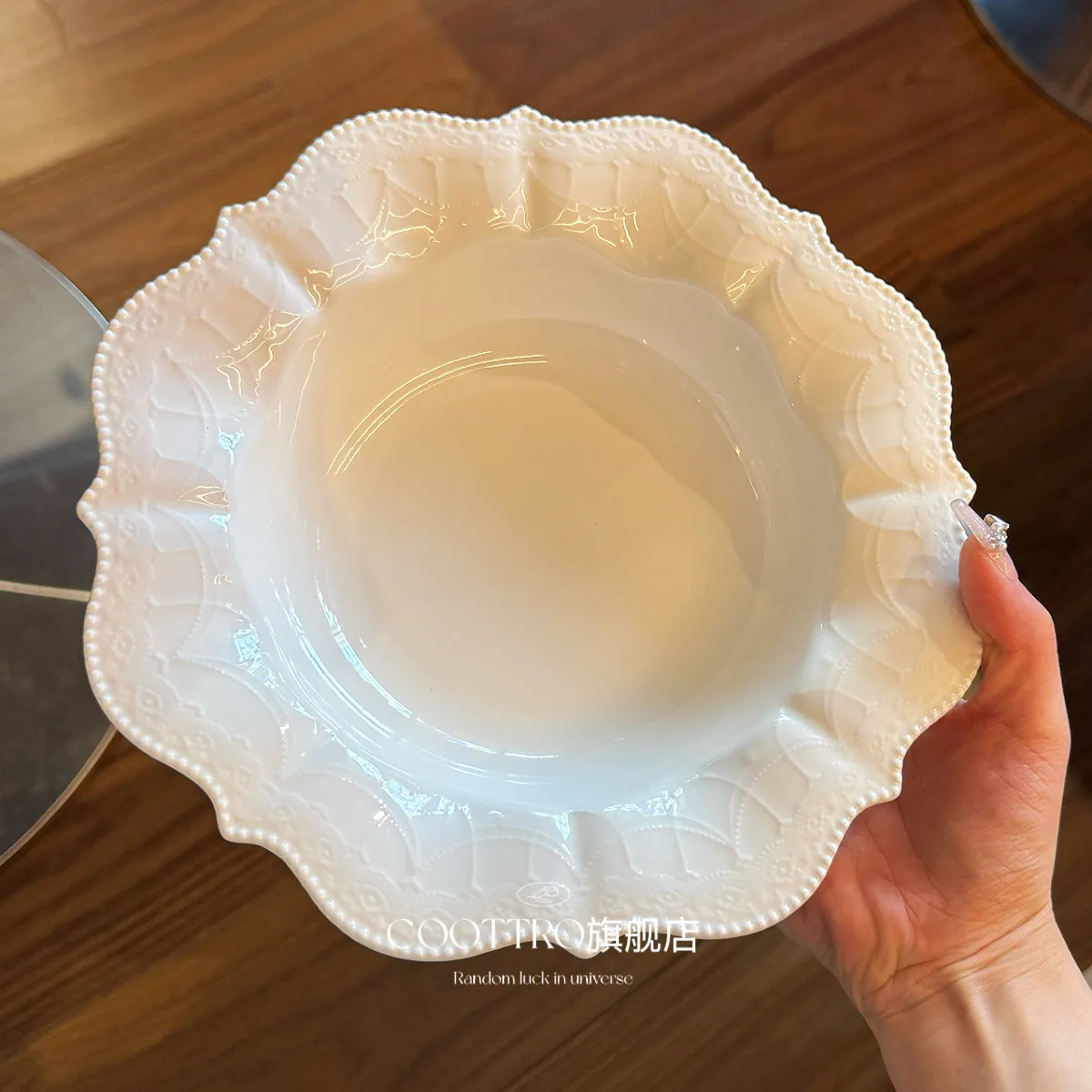 French Dreamy Waltz Royal Relief Light Luxury Lace Straw Hat Plate Pasta Western Food Arrangement. Home Decoration