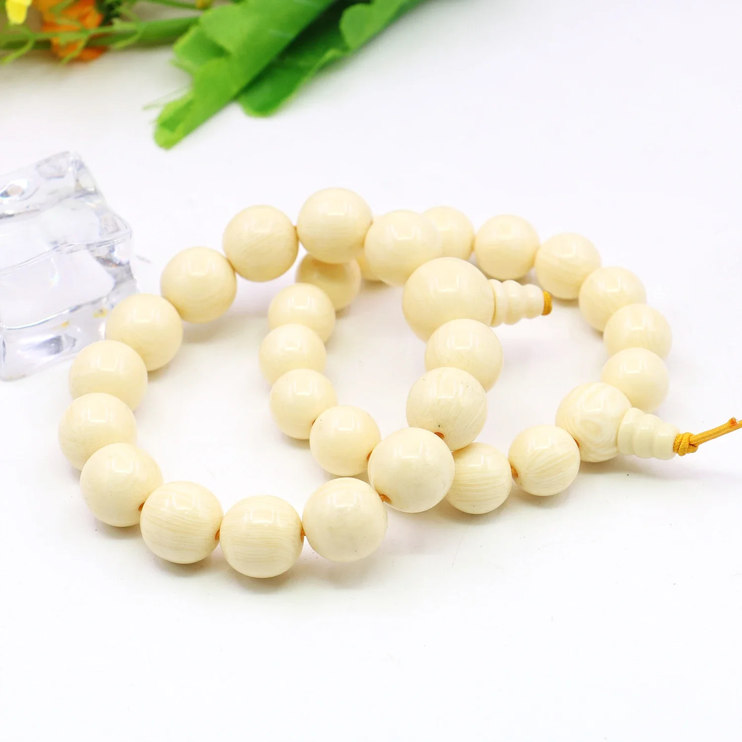 10/14mm Round Beige Beeswaxs Resin Bracelet Tee Amber DIY Anime Jewelry Making Design Women/men Gift Elastic Bracelets Chain