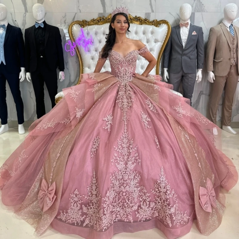

Pink Shiny Quinceanera Dresses Ball Gown Off The Shoulder Applique Lace Beading Bow Tull Party Birthday Sweet 16 Dress Vestidos