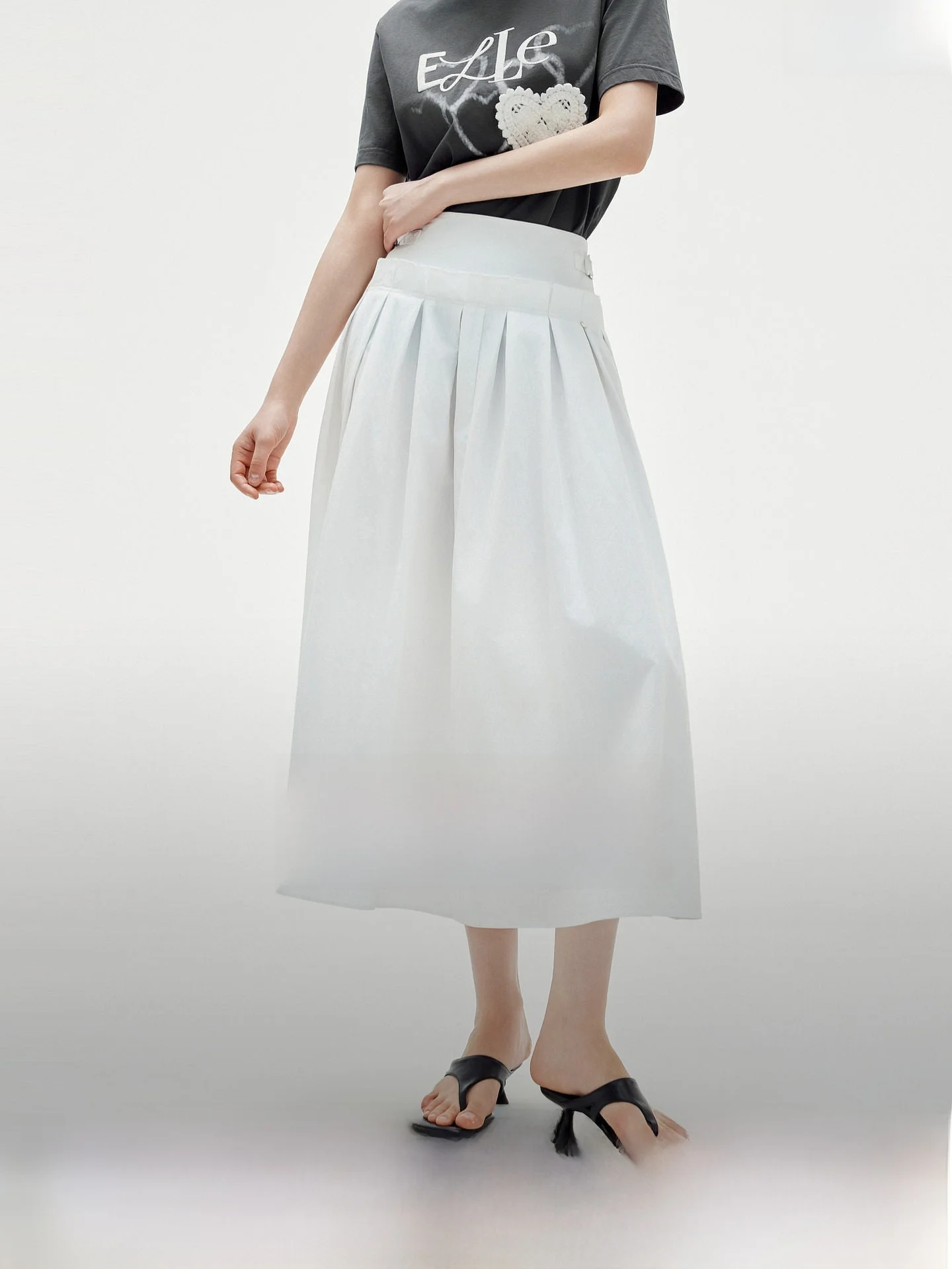 Elegant High Waist Pleated Skirt Women's College Design Summer New Style Slimming Gown ELLE Brand Commute Simple Style