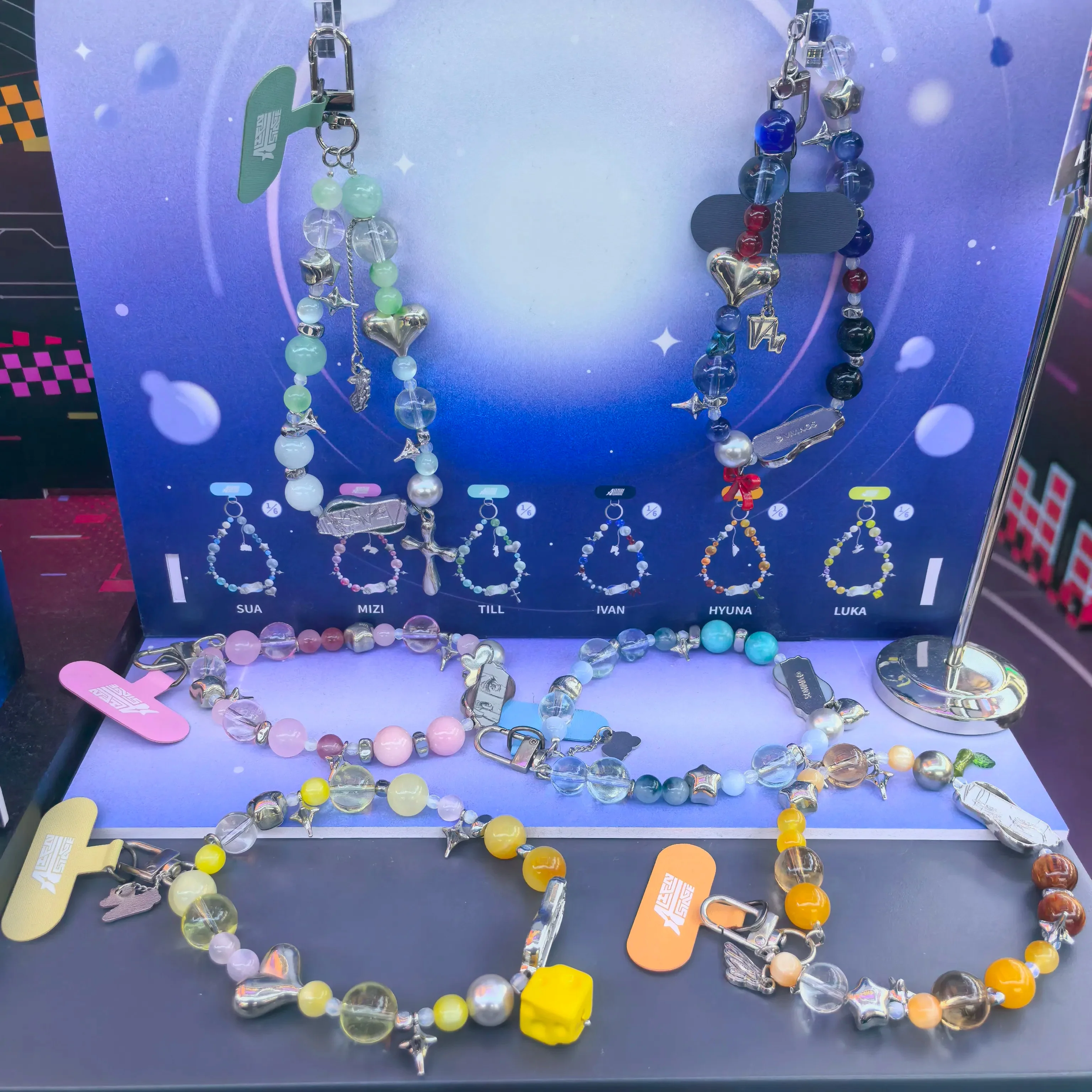 

Новинка в наличии: Коллекционные кристальные бусины-подвески Alien Stage Rabbit Series 2nd Gen Blind Box для мобильных телефонов, милые украшения, подарки