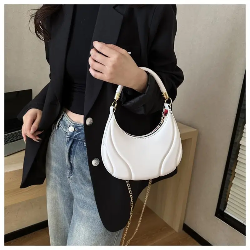 2023 New Pleated Handlebags for Women Underarm Bag Designer Ladies Crossbody Bag Tote Armpit Bag Shopping Shoulder Bags Handbag