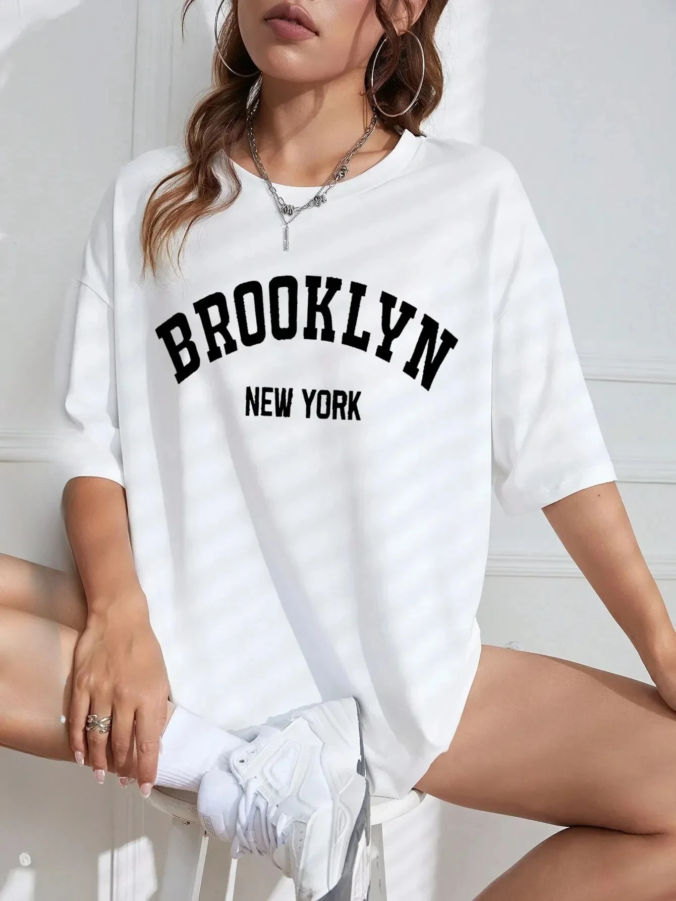 Damen-T-Shirt mit Rundhalsausschnitt, lässige Streetwear-Mode, Buchstaben-Print, Brooklyn New York, Retro-Sommer-Baumwollshirt, Übergröße, Oberteil – Detail 4