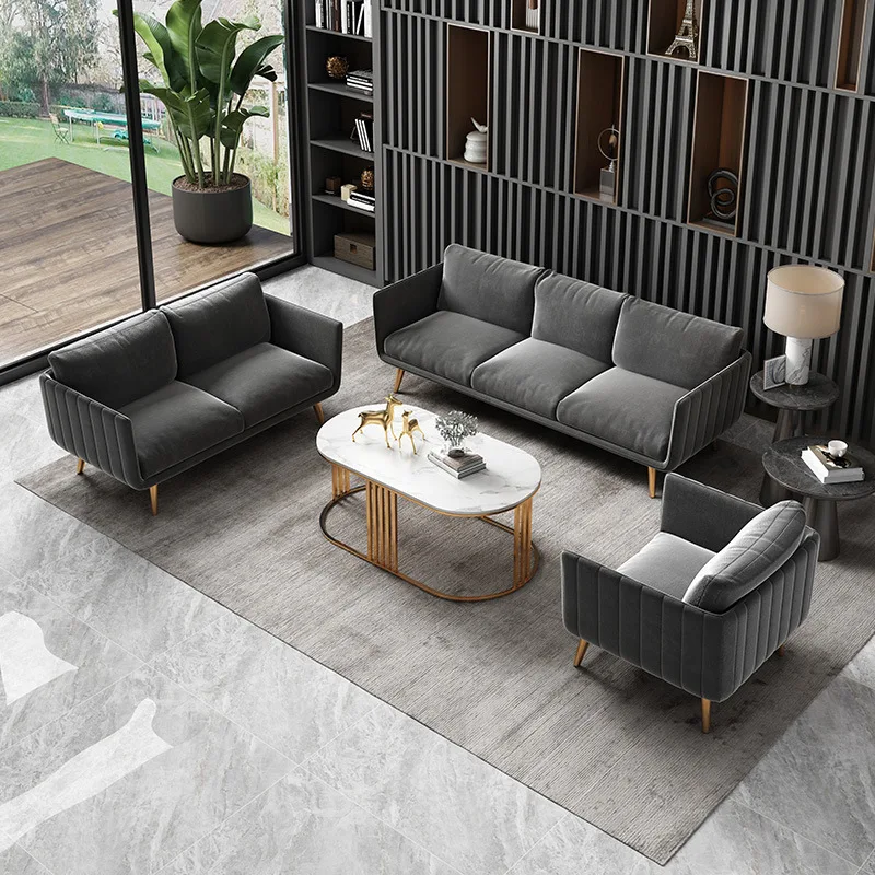 مجموعة أريكة قماشية لغرفة المعيشة الاسكندنافية، اجتماع بسيط للضيوف لمناقشة كرسي الأريكة الترفيهي