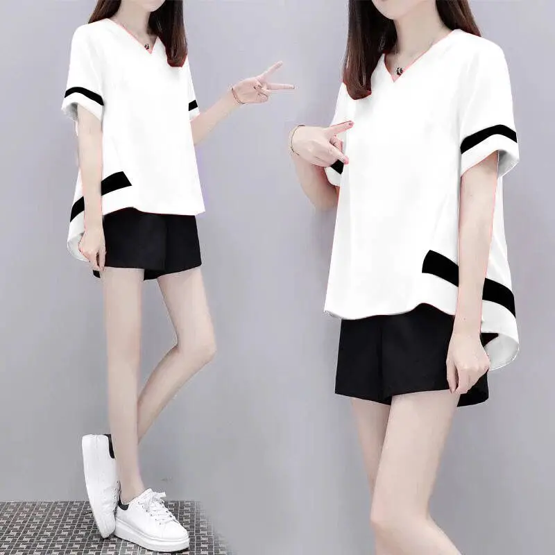 Camiseta de manga corta con estampado personalizado de estilo coreano, pantalones cortos de trabajo de dos piezas, conjunto de pantalones elegantes para mujer, trajes de verano