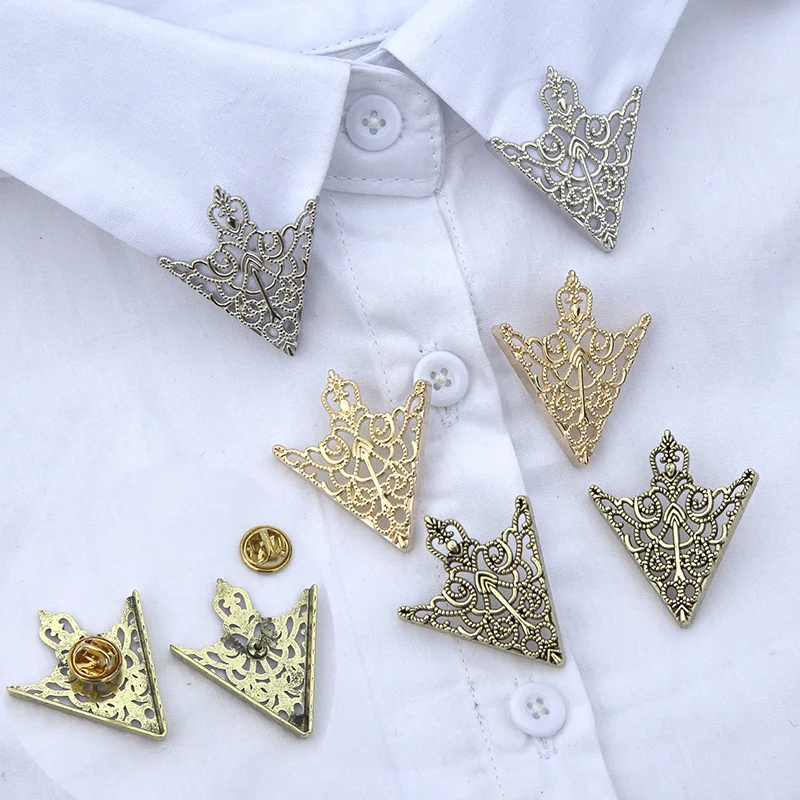 Women Silvery Color Vintage Triangle Shirt Collar Pin Leaf Brooch Hollow Out Metal Clothes Decorative Cute Jewelry Accessories