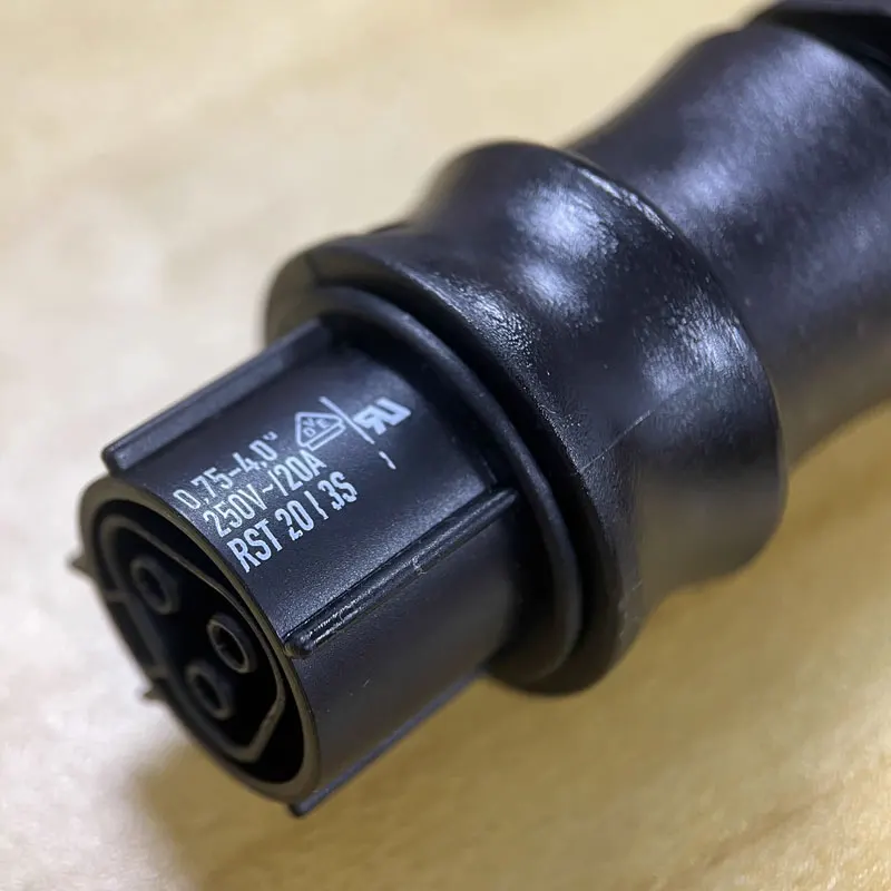 RS 485 محطة اتصال التيار المتردد ذات 3 فتحات لعجلة واحدة على عاكس الشبكة