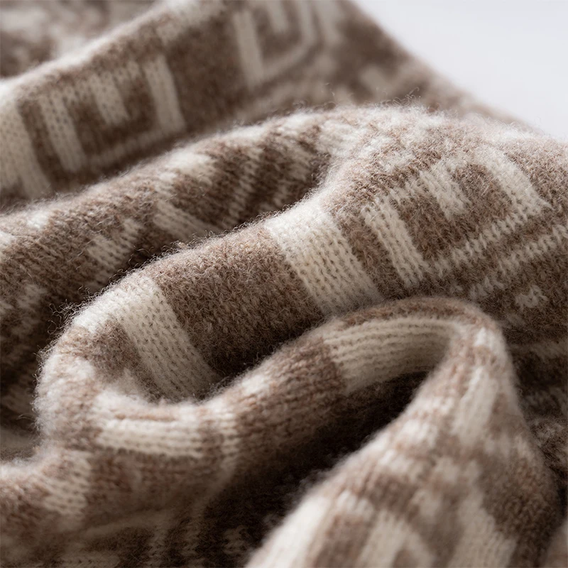 Women 100% Pure Wool Neck Gaiter Pattern Knit Winter Warm Soft Stylish Versatile Lightweight Breathable Cold Weather Accessory