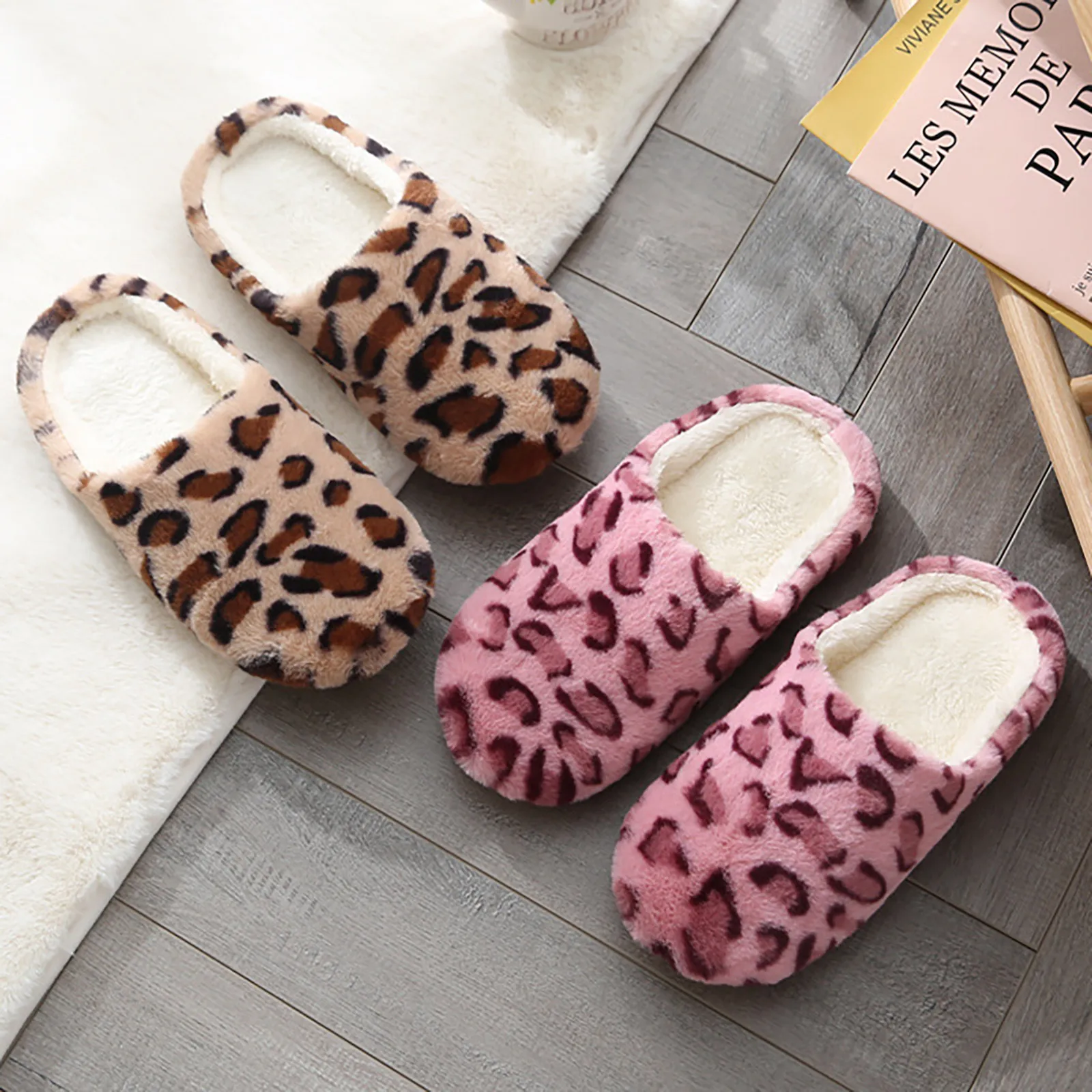 Women Leopard Print Slippers Round Toe Flats Plus Velvet House Indoor Bedroom Slippers Winter Cotton Soft Shoes Couples Slippers