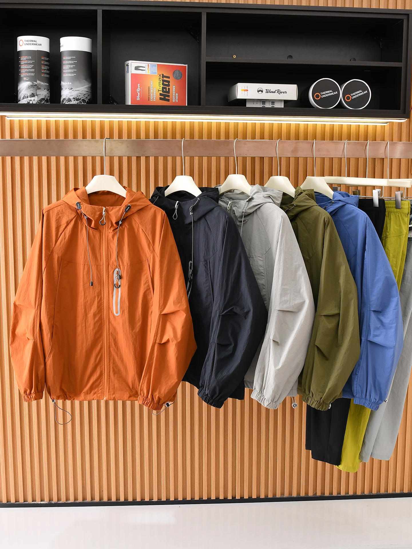 Outdoor Men's And Women's Anti-wear Windproof Water-resistant Hooded Jacket Autumn Winter Polyamide Fiber Casual Fashion Coat