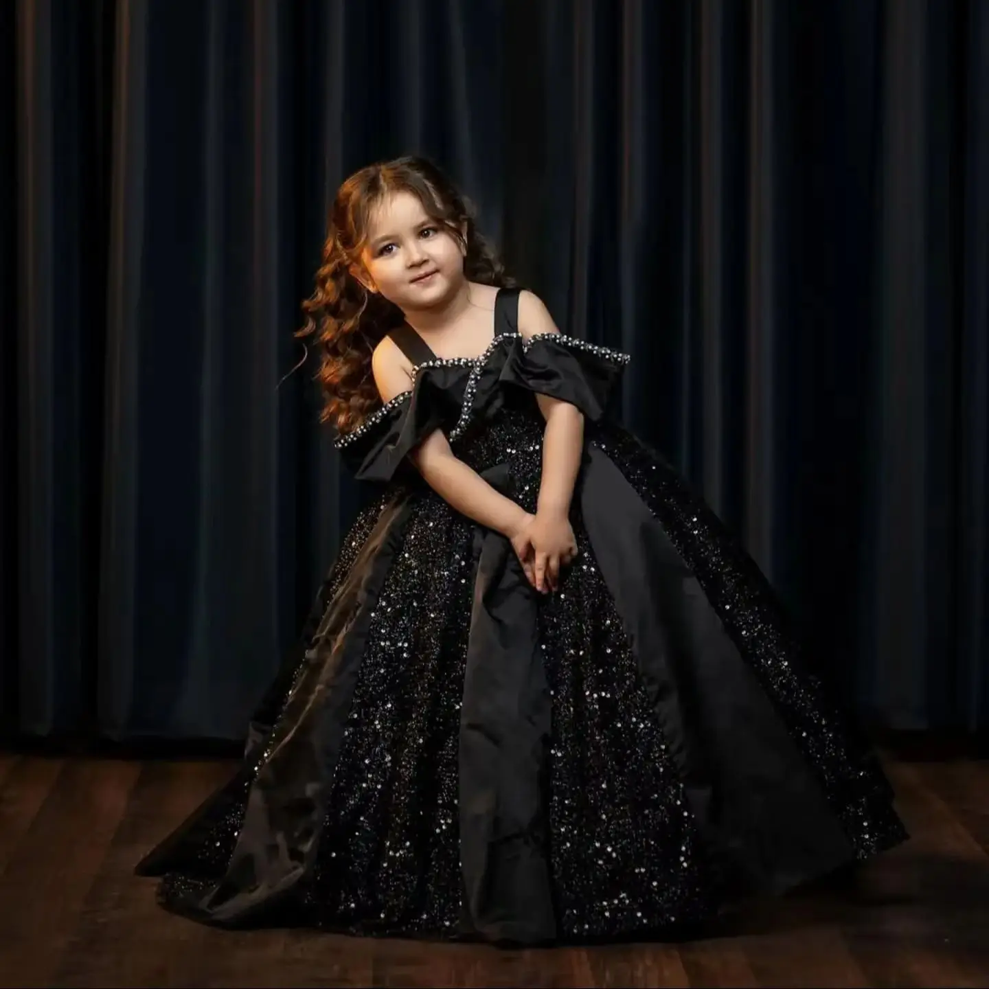 Customized Black Flower Girl Dress for Wedding Satin Sequins Shiny Kids Birthday Party First Communion Ball Gowns