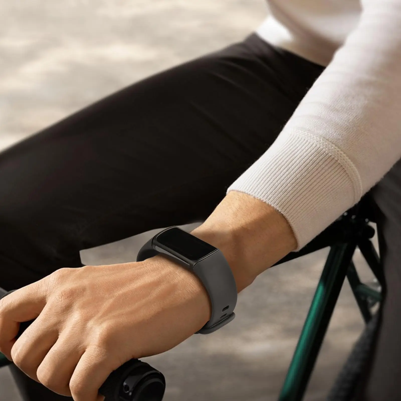 حزام سيليكون لملحقات سوار Fitbit Charge 6، سوار معصم بديل ناعم رسمي لسوار Fitbit Charge 5