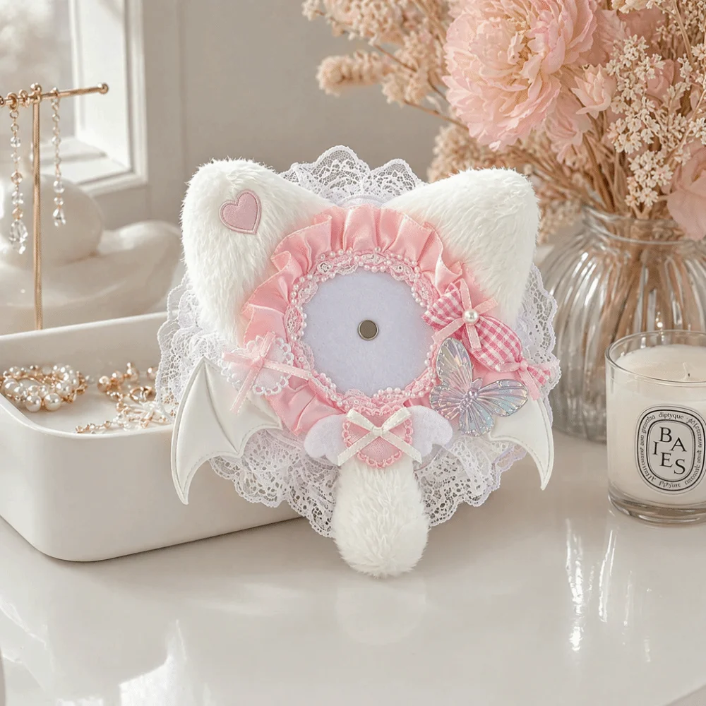 Cute Cat-Ear Shape Badge Display Case Heart Accent Bow Design Badge Holder White Wings Lace Edged Can Badge Cover Ita Bag