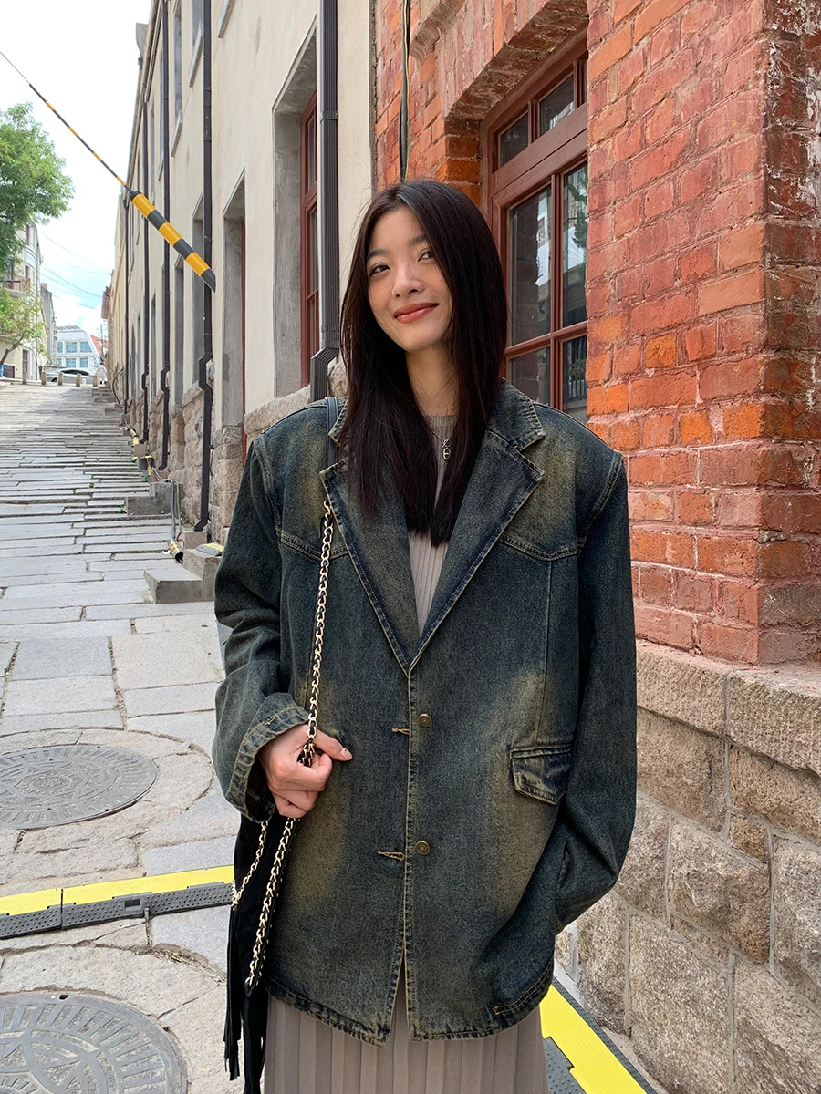 

Джинсовая куртка в стиле ретро с талией от Luobian, осенний новый свободный костюм Sle Top, женский модный однотонный длинный свеч на пуговицах...