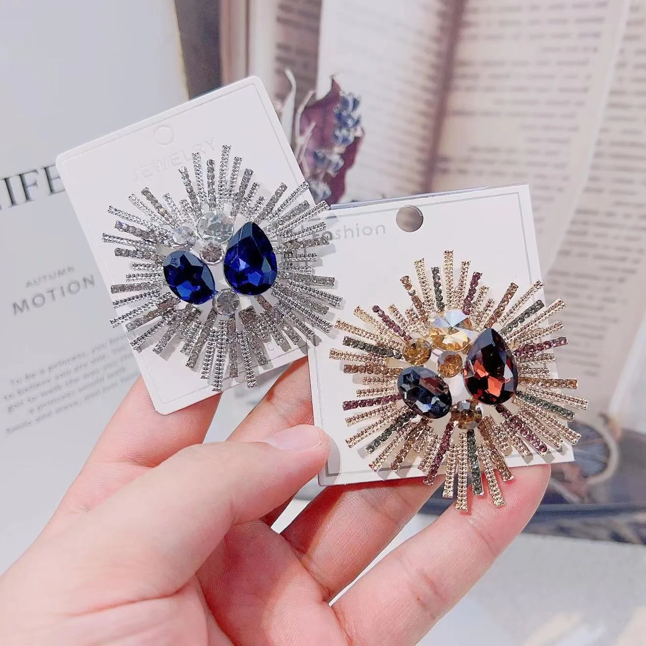 

Newest Elegant Brooch Jewelry Women Sunflower Designer Coat Brooches Ornament Wedding Dress Brooches Buckle Accessories