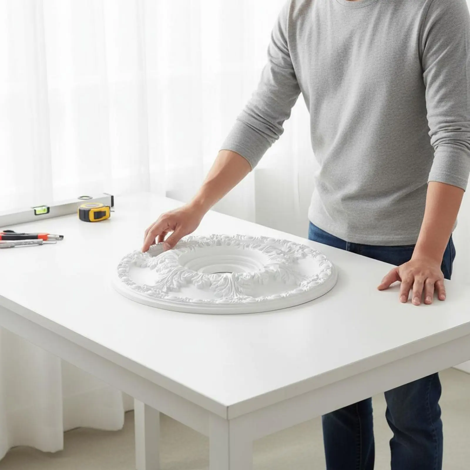 French Design Ceiling Medallion Easy to Install Faux Plaster Ceiling Medallion Chandelier Base Cover Moisture-Resistant