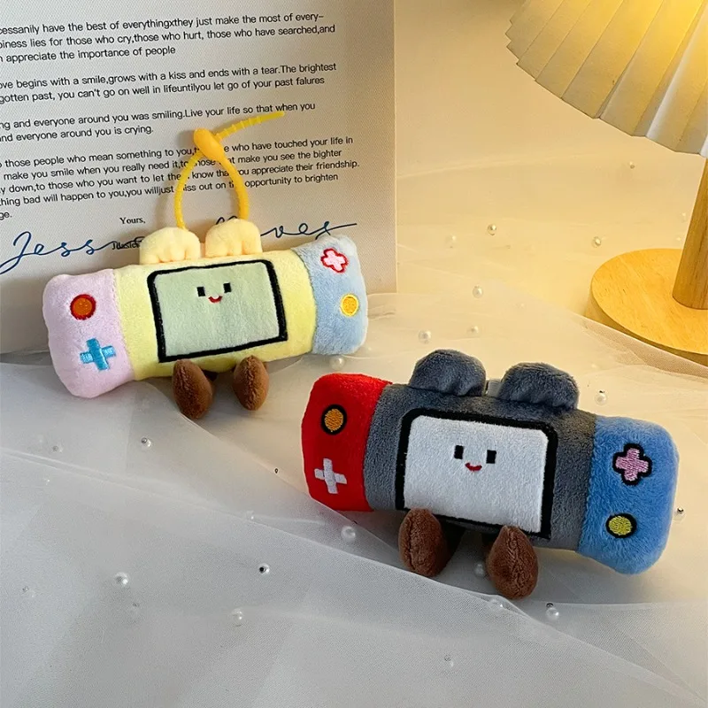 漫画ゲーム機ソフトプラッシュトイキーホルダー、バックパックデコレーション用ぬいぐるみペンダント、キーホルダー、キーリング、バッグ用キーホルダー、人形キーリング