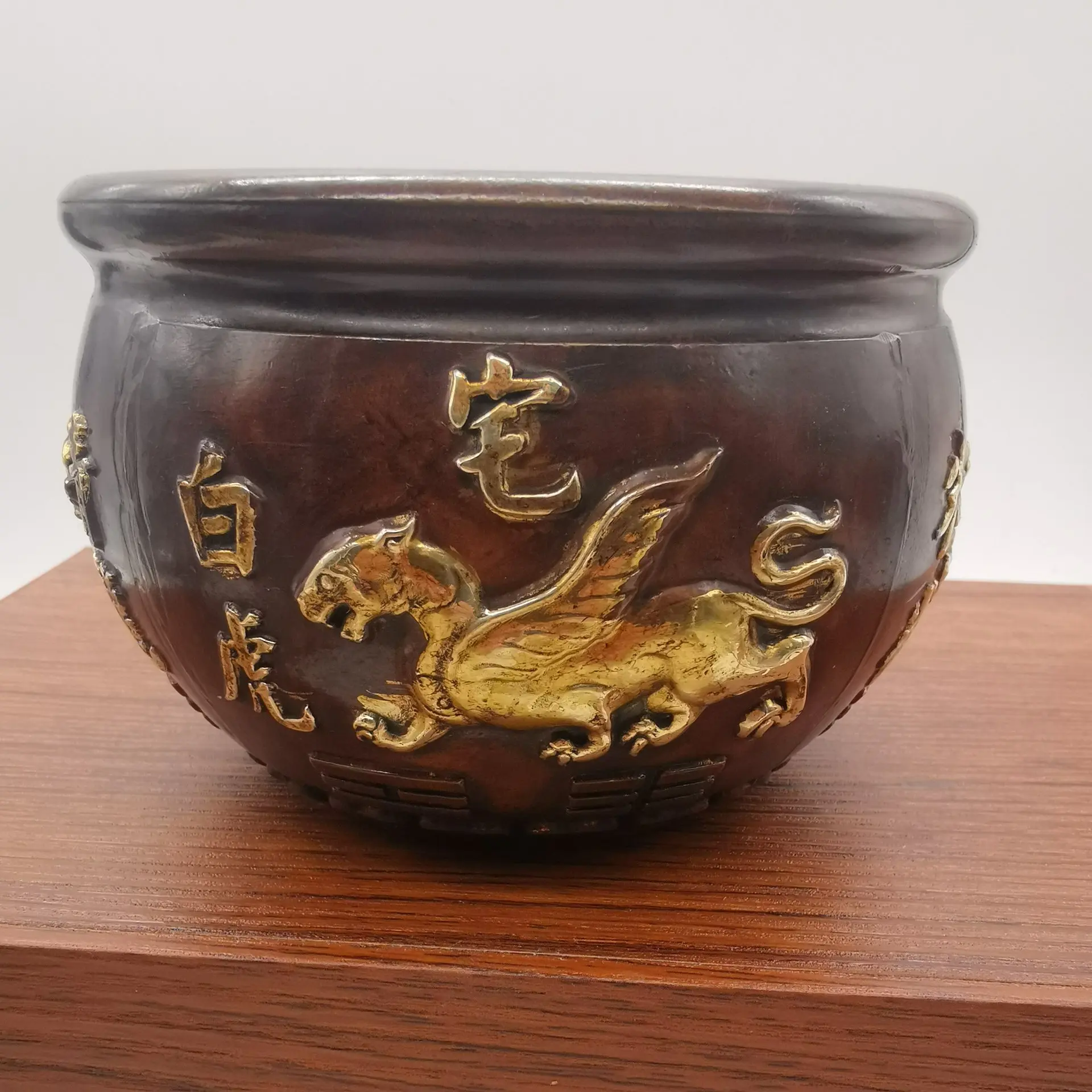 

MOEHOMES china Antique brass copper Carved Four sacred beasts Statue dargon Qianlong Dynasty Bowl cups tea pot wine cup