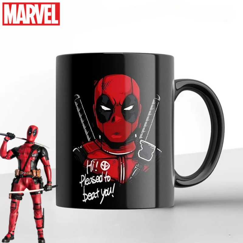 Marvel Los Vengadores Deadpool Periféricos creativos de anime Hermosa taza de agua de cerámica Taza de café de dibujos animados personalizada Regalos de vacaciones