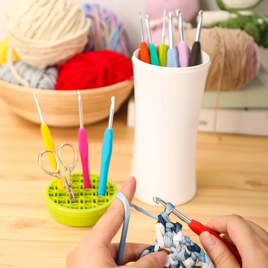 Portable Crochet Hook Storage Box Knitting Tool Organizer Bucket TPR Multi-Functional Makeup Brush Cosmetics Storage Case