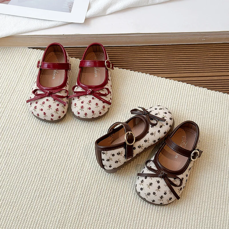 Fashion Girls Princess Shoes 2026Spring New Kids Leather Shoe Retro Versatile Girls Flat Casual Shoes Anti Slip Child Dance Shoe