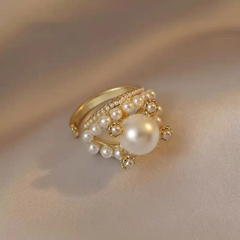 

Luxury Vintage Baroque Gold Color Metal Hollow Open Finger Rings Big Pearls Rings for Women Girls Party Gift Fashion Jewelry