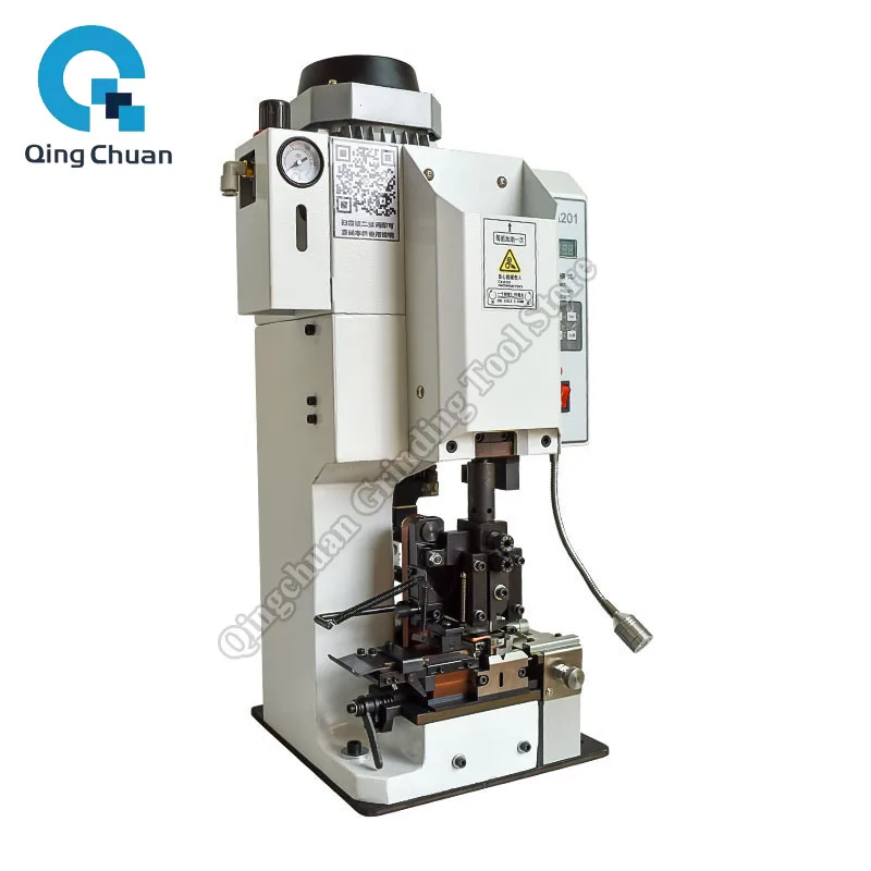 

Полуавтоматический станок для зачистки и обжима многожильных проводов и клемм