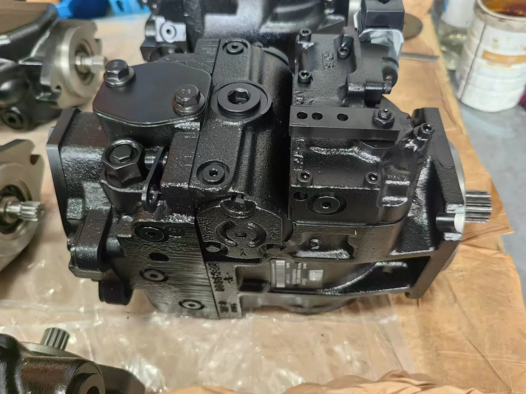 المضخة الهيدروليكية 90L سلسلة 90R100MA1CD60S4C7F03GBA353526 مضخة المكبس المكبس 90R055MF1V6D3S1L02NNN424222 #1