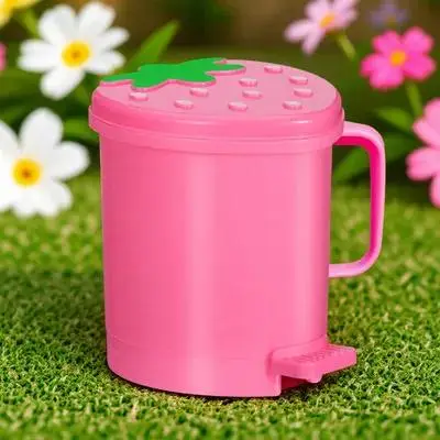 

Plastic Trash Bin with Lid Mini Desktop Garbage Can for Office Home Bedroom Small Rubbish Container in Red Pink Finish