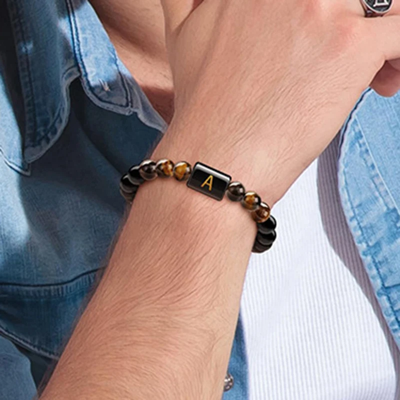 Pulsera con cuentas de ágata ojo de tigre y cruz con inicial cristiana, para esposo, papá, abuelo, hijo, regalo único de Navidad.
