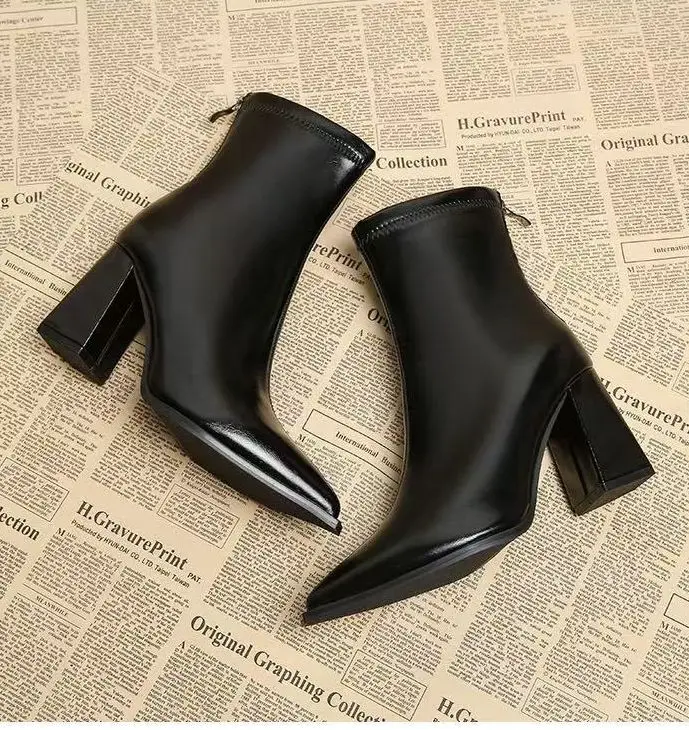 Herbst- und Winter-Damenstiefel: Vielseitige, modische High-End-Spitzstiefeletten 2025 – Neue französische Eleganz mit dickem Absatz – Detail 7