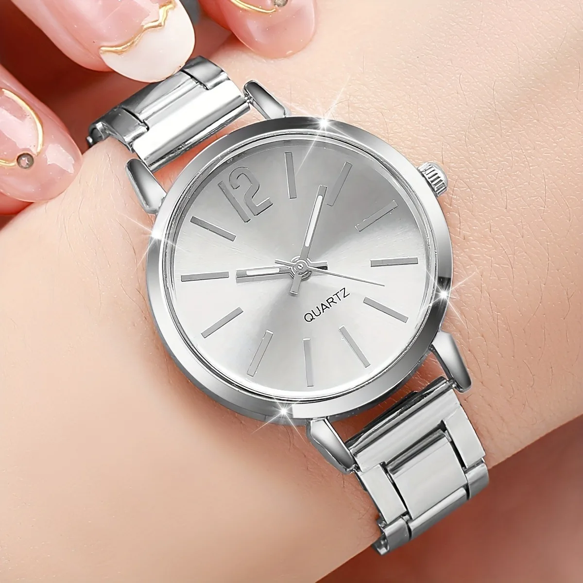 3pcs Women\'s Quartz Watch Steel Strap Fashion Simple Digital Scale Small Dial Quartz Wrist Watch