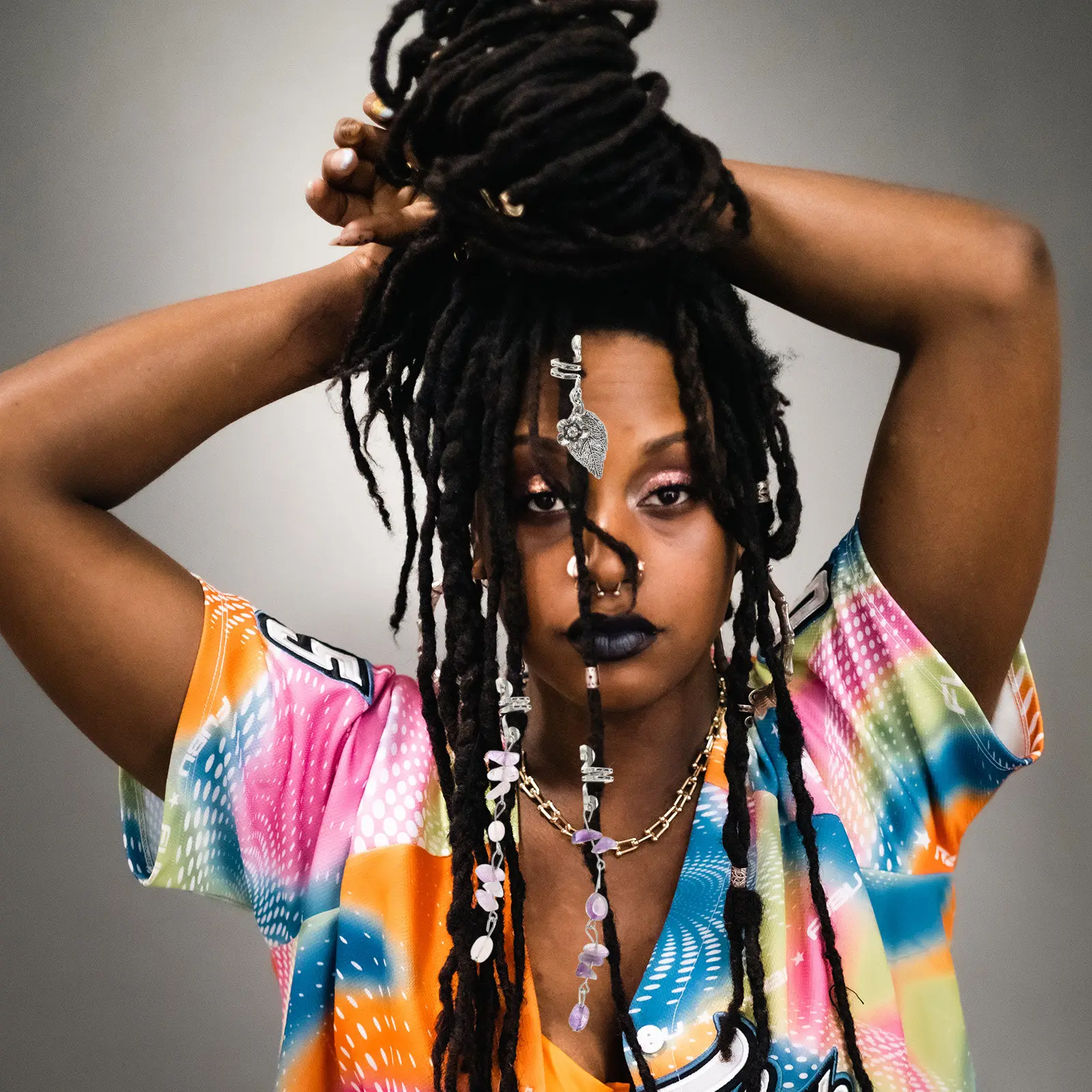 

Набор из 1 шт. натуральных каменных металлических подвесок-пружин для дредов, украшений для волос, аксессуаров для плетения кос для женщин