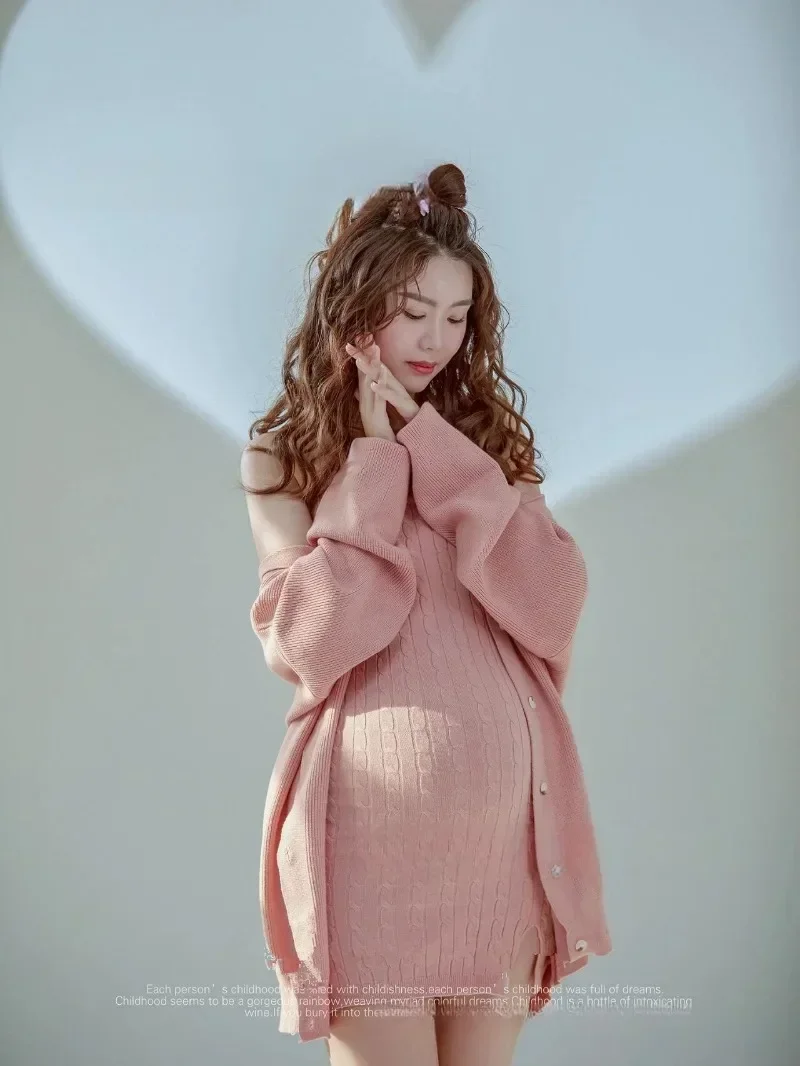 Rekwizyty fotograficzne dla kobiet Sukienka ciążowa Różowa sukienka z dzianiny Sukienki ciążowe z kardiganami 2-częściowe Studio Sesja zdjęciowa Ubrania fotograficzne