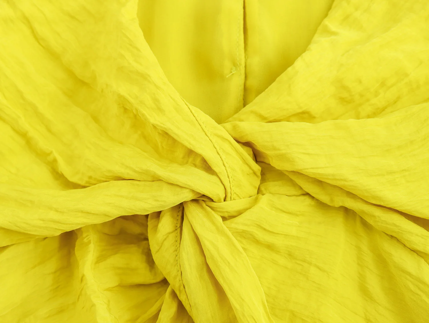 KONDALA 2024 فساتين نسائية صيفية غير رسمية متينة واحدة الصدر التنانير الطويلة بلا أكمام القوس سليم ثنيات موضة فساتين النساء