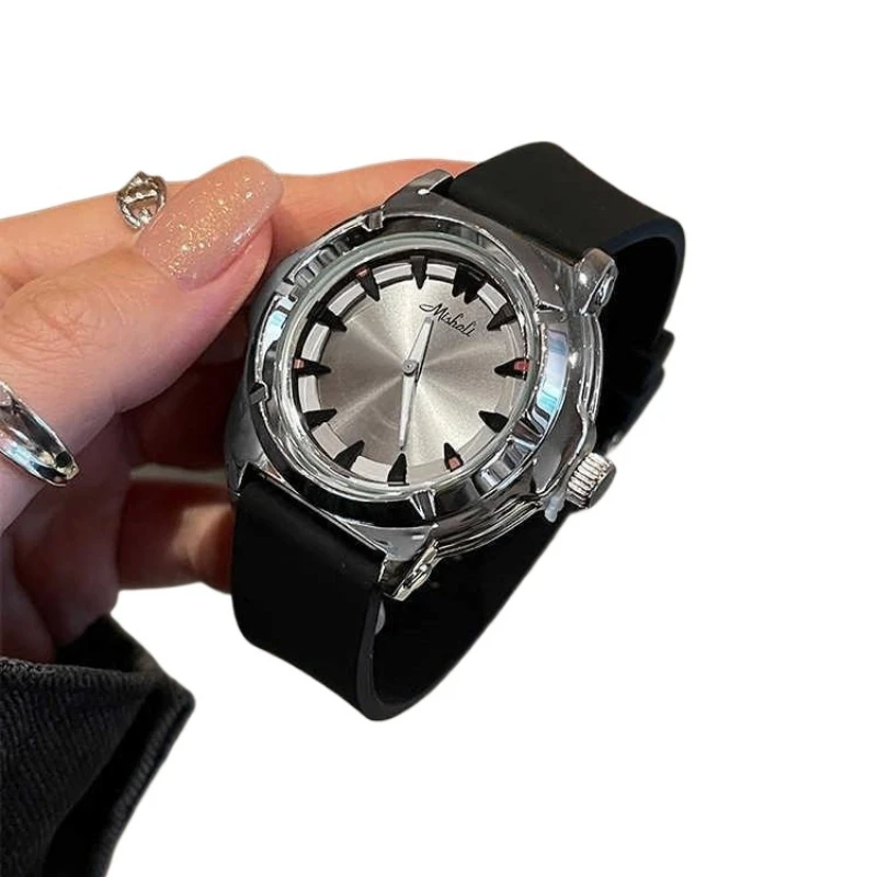 

Силиконовые часы Personality Trend Большой циферблат Крутые женские часы