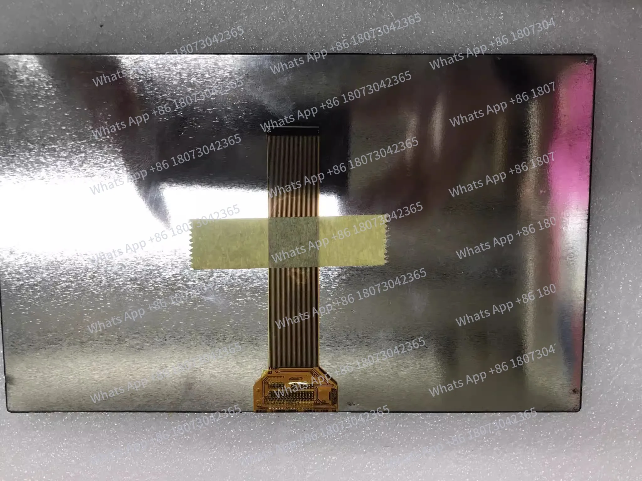 

kr101IA0T ЖК-экран