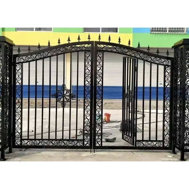 Simple European Courtyard Gate for Private Villa Garden SU Model Iron Carved Entrance Fencing Trellis & Gates
