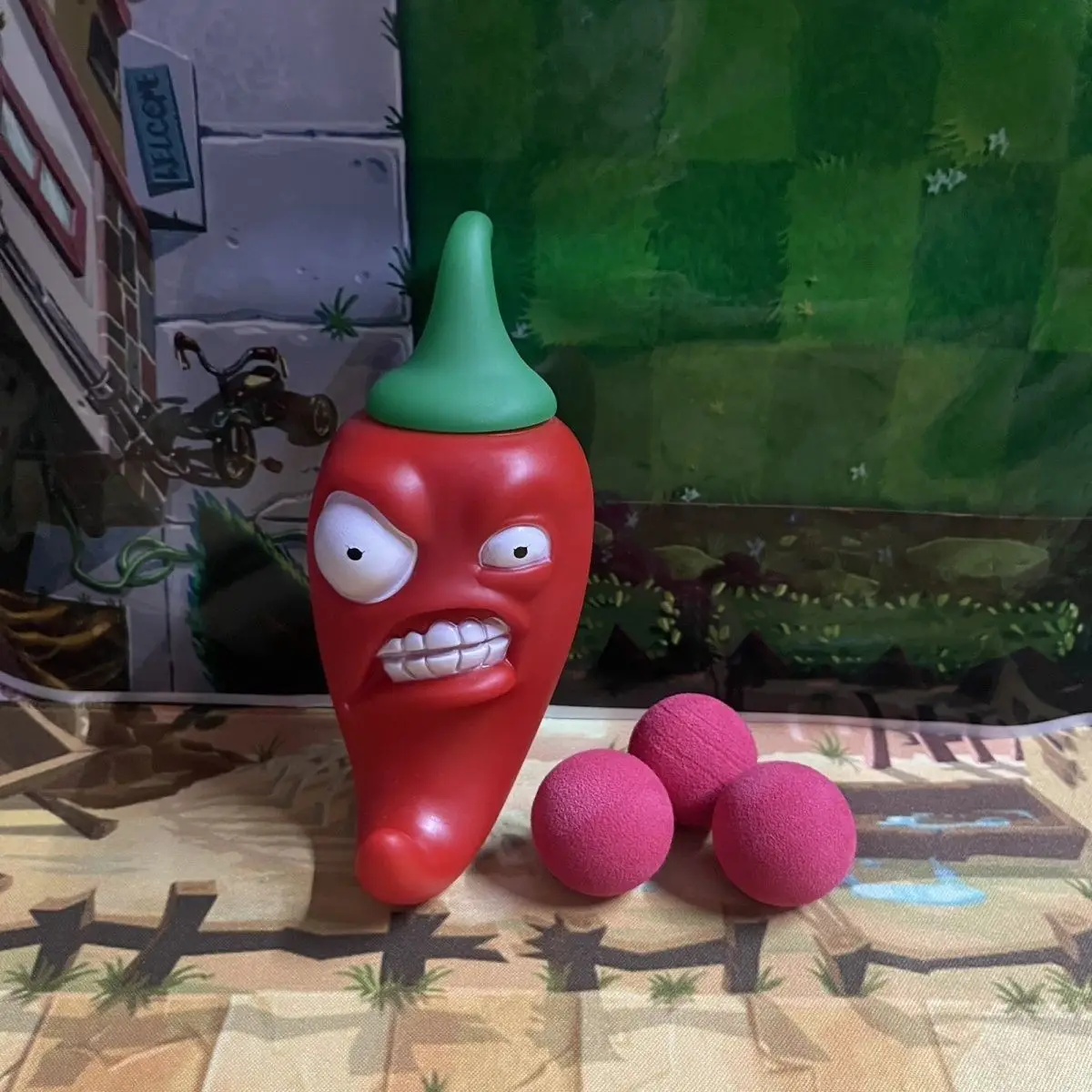 

Pepper "New Plants vs. Zombies" This is a soft rubber toy-based game featuring plants, shooting elements, and a birthday gift