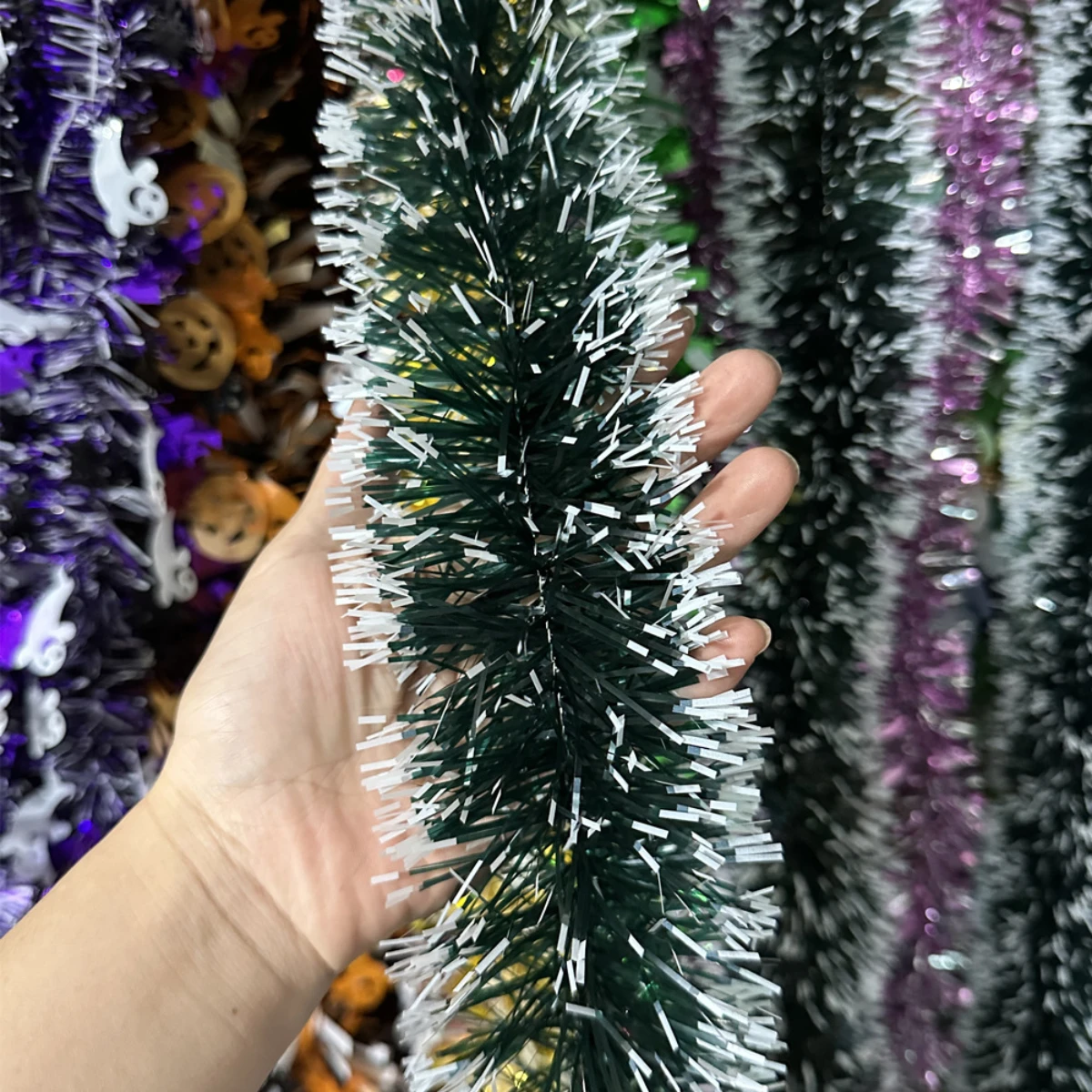 20262-meter Encrypted Christmas Decoration With Snowflake And Woolen Strips, Scene Arrangement With Colorful Stripes And Ribbons