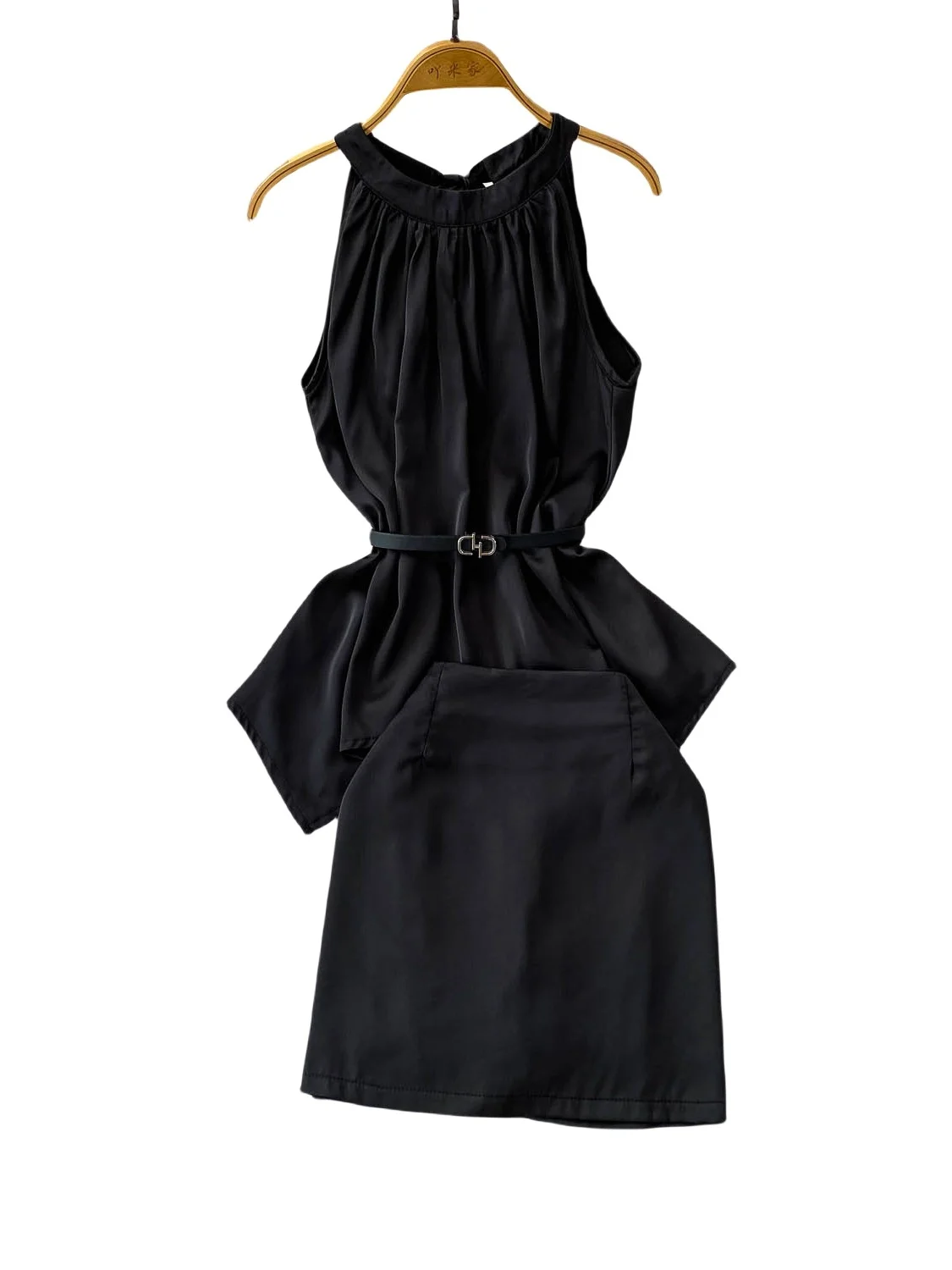 

Ele Svel Ne Висячий жилет с высокой талией Антилегкая юбка ort Комплект модный необычный топ плюс юбка с высокой талией