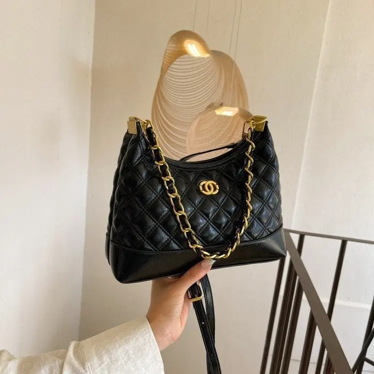 

2025 Autumn Winter Chain Underarm Bag, Women's Niche Top Handle Crossbody, Luxe Day to Night Shoulder Purse, Textured Sling Bag
