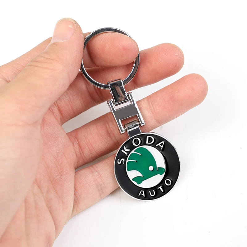 Car Emblem Keychain Styling Key Ring Accessories For Skoda Octavia Kodiaq Fabia Superb Yeti Enyaq Rapid Kamiq Karoq Derivati Vrs