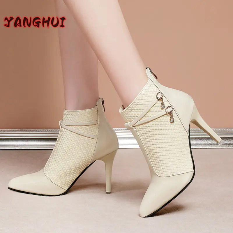 2022 Winter New Style Pointed Plush High Heels Women Sexy Short Boots Warm Versatile Oversize Shoes 34-42 Elegant Botines Mujer