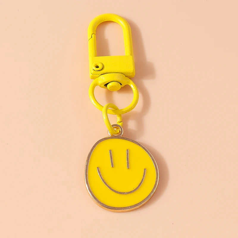 Lovely Smile Face Keychain Emoticon Keyring Pendants for Men Women Key Holder Handbag Decor Pendant DIY Jewelry Gifts
