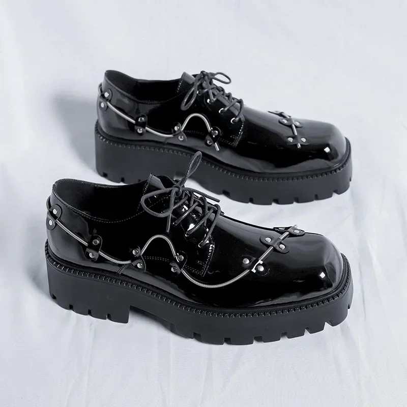 2023 Black Brogue Shoes Men Classic Platform Oxford Dress Shoes Men Retro Patent Leather Footwear Low-Ankle Party Shoes