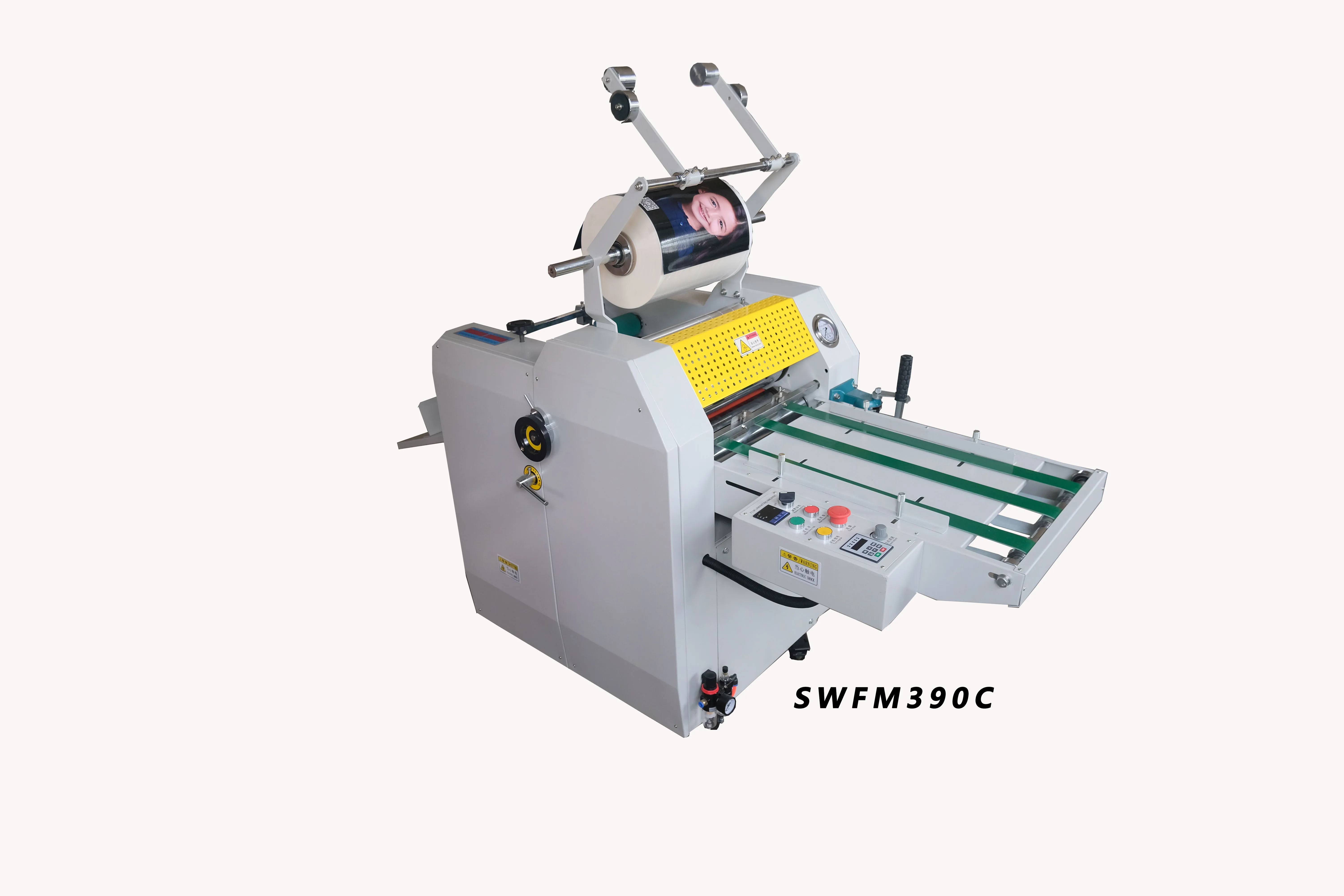 SWFM-390C 370mm Hydraulic Oil Heating Automatic Cut-off Laminating Machine 0-25m/min