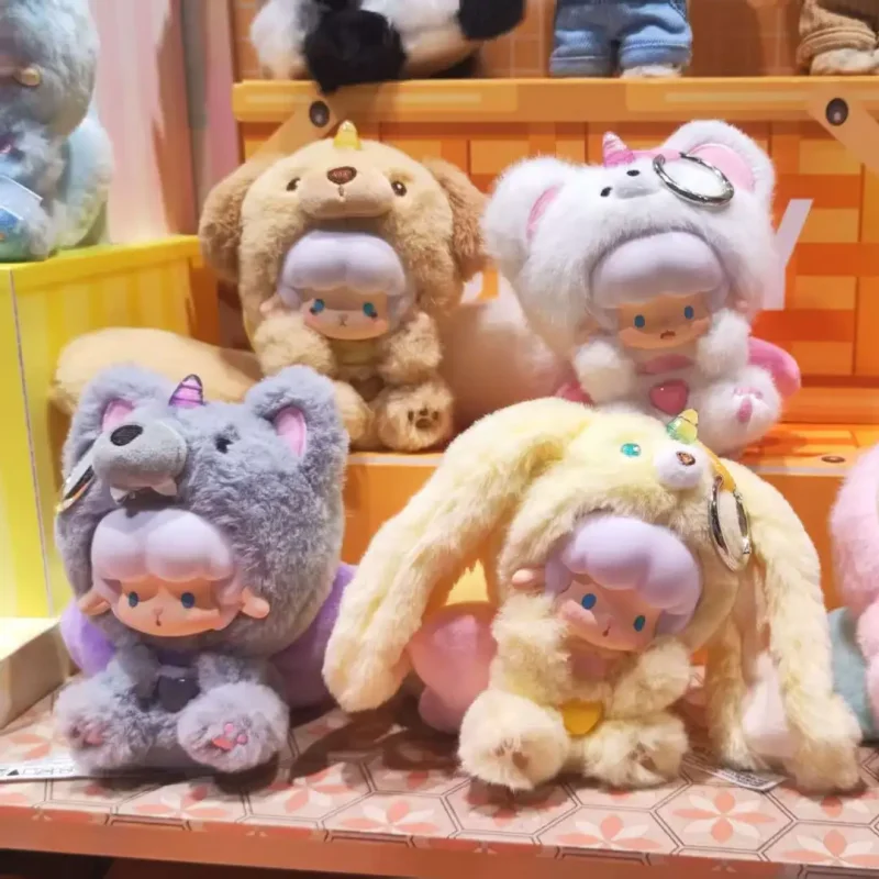 

2025 New Original Cyun Big-Tailed Critter Crew Series Blind Box Kawaii Sheep Dolls Keychain Trendy Toys Mystery Box Decoration